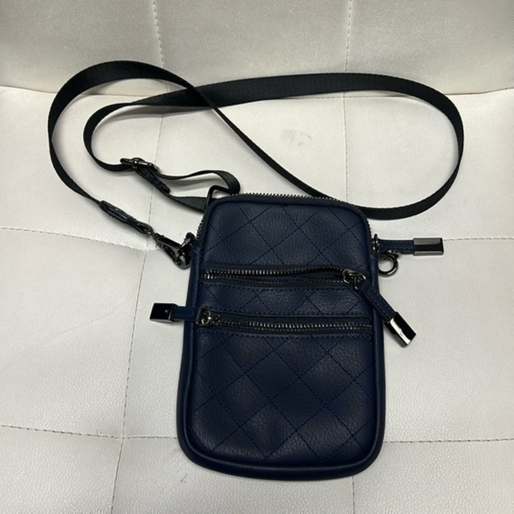 Sondra roberts hand bag. Blue quilted style